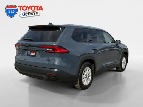 More photos of 2024 Toyota Grand Highlander XLE at I-10 Toyota, CA