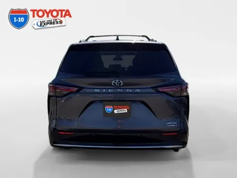 More photos of 2023 Toyota Sienna Limited at I-10 Toyota, CA