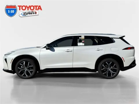 Photos of 2025 Toyota Crown Signia XLE for sale in Indio, CA at I-10 Toyota