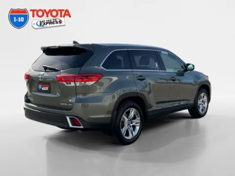 More photos of 2018 Toyota Highlander Limited at I-10 Toyota, CA