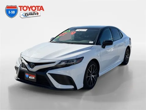 White 2023 Toyota Camry SE for sale in Indio, CA