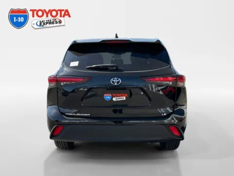 More photos of 2024 Toyota Highlander LE at I-10 Toyota, CA