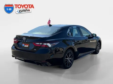 More photos of 2024 Toyota Camry SE at I-10 Toyota, CA