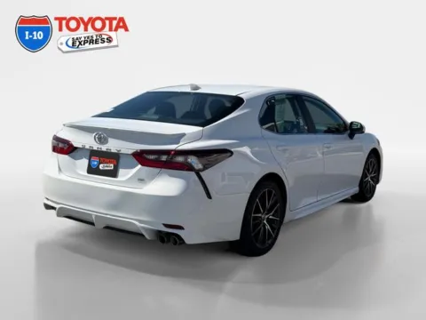 More photos of 2024 Toyota Camry SE at I-10 Toyota, CA