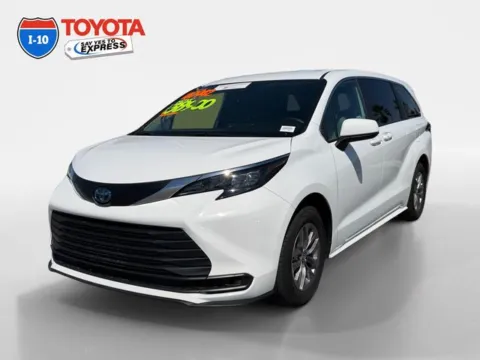 White 2025 Toyota Sienna LE for sale in Indio, CA