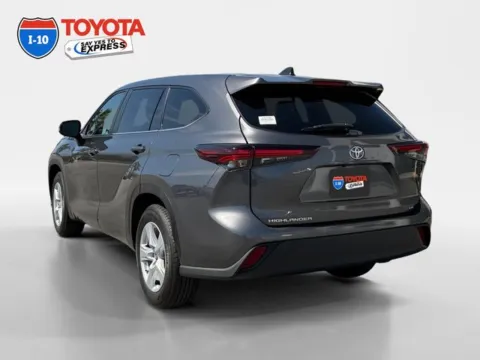 Another view of 2024 Toyota Highlander LE for sale in Indio, CA at I-10 Toyota