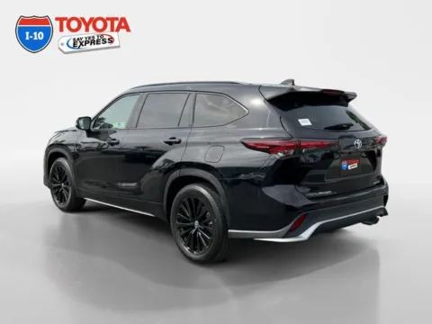 Another view of 2025 Toyota Highlander XSE for sale in Indio, CA at I-10 Toyota
