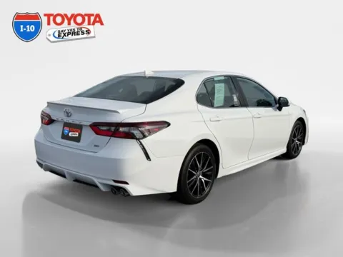 More photos of 2024 Toyota Camry SE at I-10 Toyota, CA