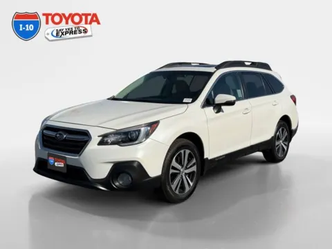 White 2018 Subaru Outback 2.5i for sale in Indio, CA