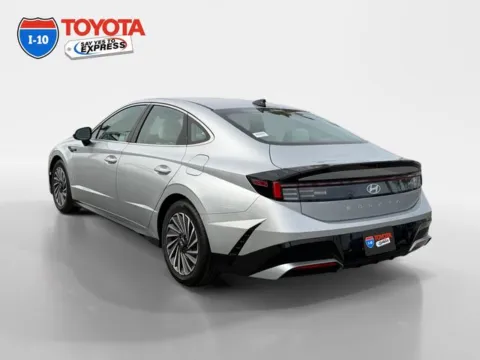 Another view of 2025 Hyundai Sonata Hybrid SEL for sale in Indio, CA at I-10 Toyota