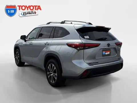 Another view of 2023 Toyota Highlander XLE for sale in Indio, CA at I-10 Toyota