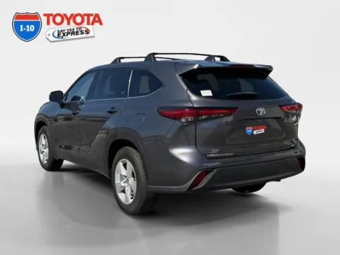 Another view of 2021 Toyota Highlander LE for sale in Indio, CA at I-10 Toyota