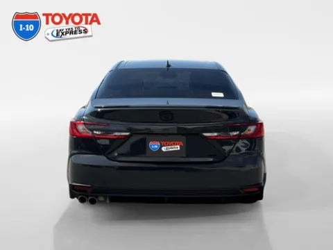 More photos of 2025 Toyota Camry SE at I-10 Toyota, CA