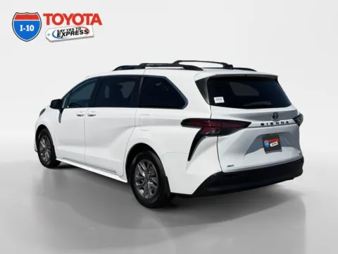 Another view of 2022 Toyota Sienna LE for sale in Indio, CA at I-10 Toyota
