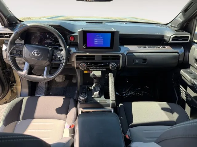 Toyota Tacoma photo 10