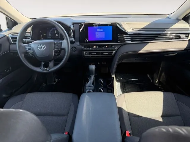 Toyota Camry photo 10