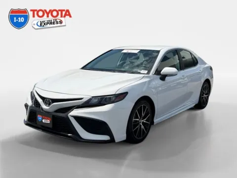White 2024 Toyota Camry SE for sale in Indio, CA