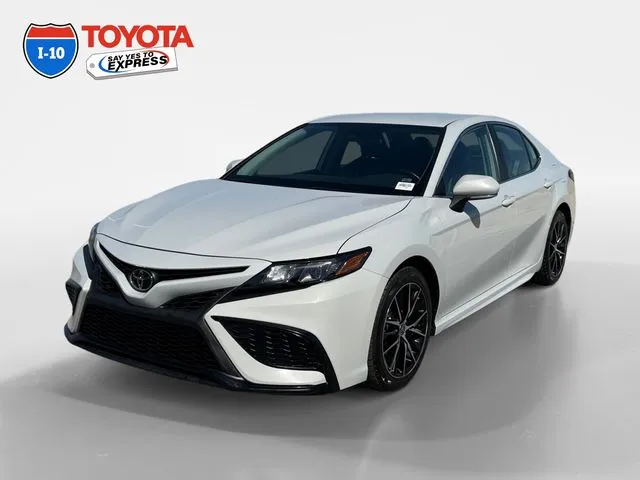 White 2024 Toyota Camry SE for sale in Indio, CA