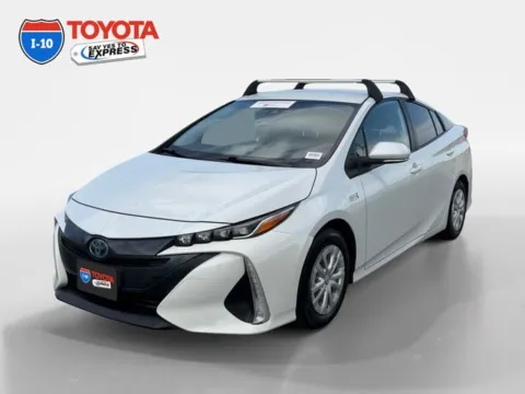 White 2022 Toyota Prius Prime XLE for sale in Indio, CA