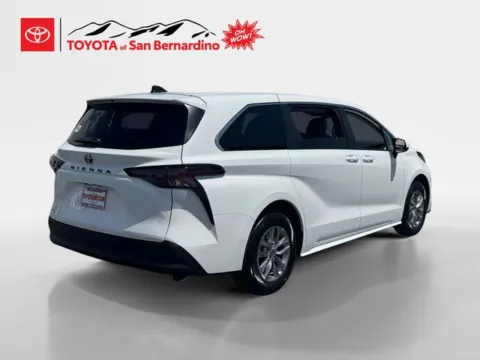 More photos of 2026 Toyota Sienna LE at I-10 Toyota, CA