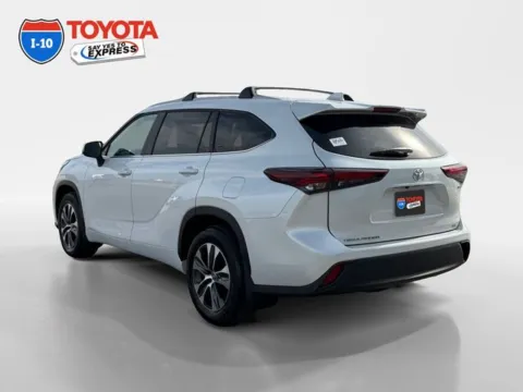 Another view of 2026 Toyota Highlander Hybrid XLE for sale in Indio, CA at I-10 Toyota