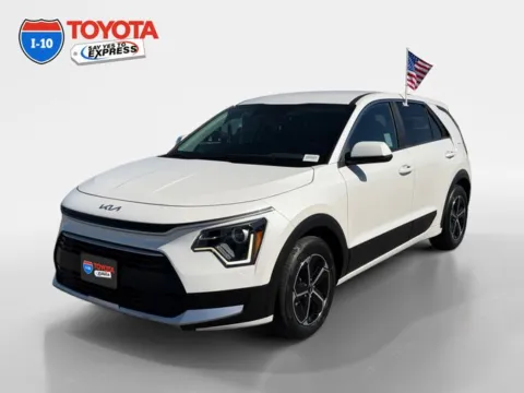 White 2025 Kia Niro LX for sale in Indio, CA