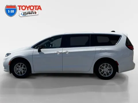 Photos of 2025 Chrysler Pacifica Select for sale in Indio, CA at I-10 Toyota