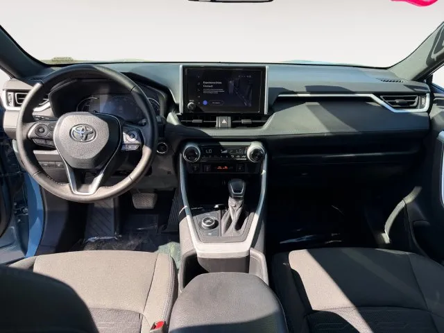 Toyota RAV4 photo 10