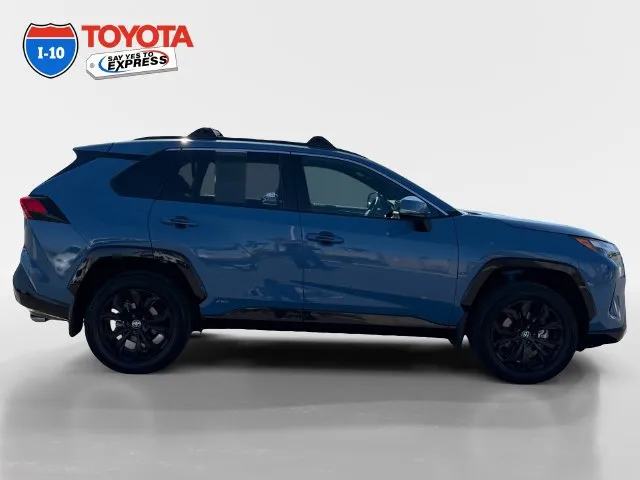 Toyota RAV4 photo 6