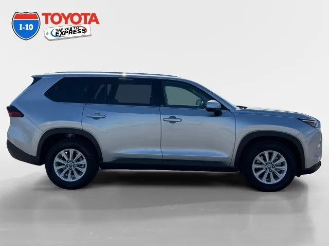 Toyota Grand Highlander photo 6