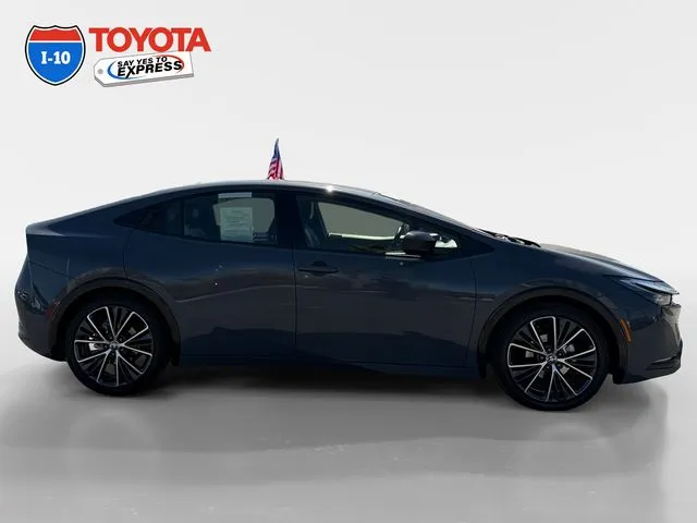Toyota Prius photo 6