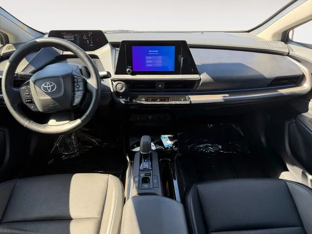 Toyota Prius photo 10