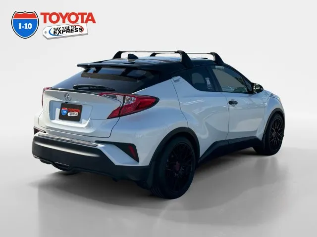Toyota C-HR photo 5