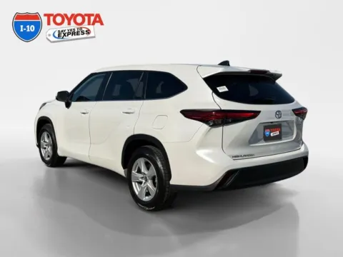Another view of 2023 Toyota Highlander LE for sale in Indio, CA at I-10 Toyota