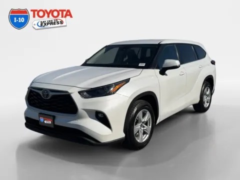 Unknown 2023 Toyota Highlander LE for sale in Indio, CA