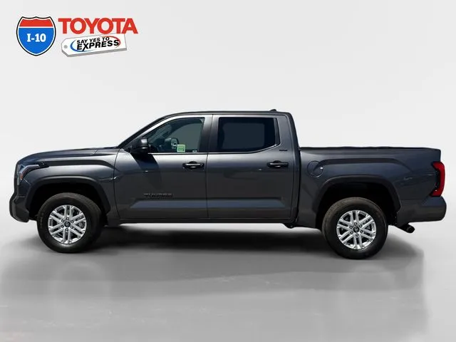 Toyota Tundra photo 2