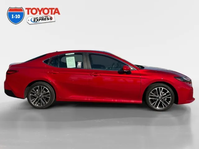 Toyota Camry photo 6