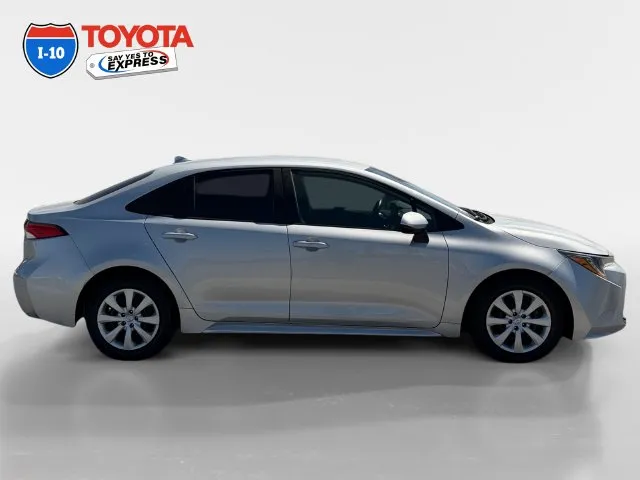 Toyota Corolla photo 6