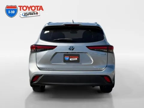 More photos of 2021 Toyota Highlander Hybrid XLE at I-10 Toyota, CA