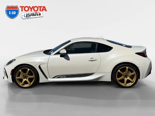 Subaru BRZ photo 2