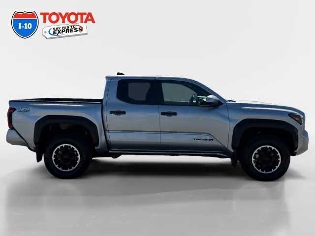 Toyota Tacoma photo 6