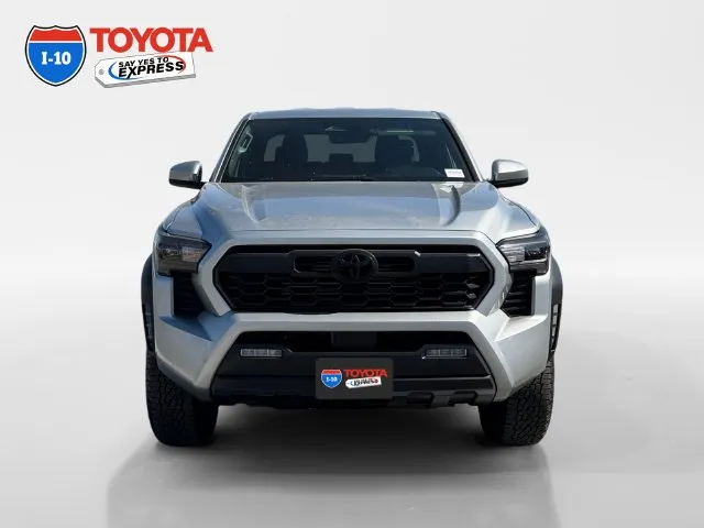 Toyota Tacoma photo 8