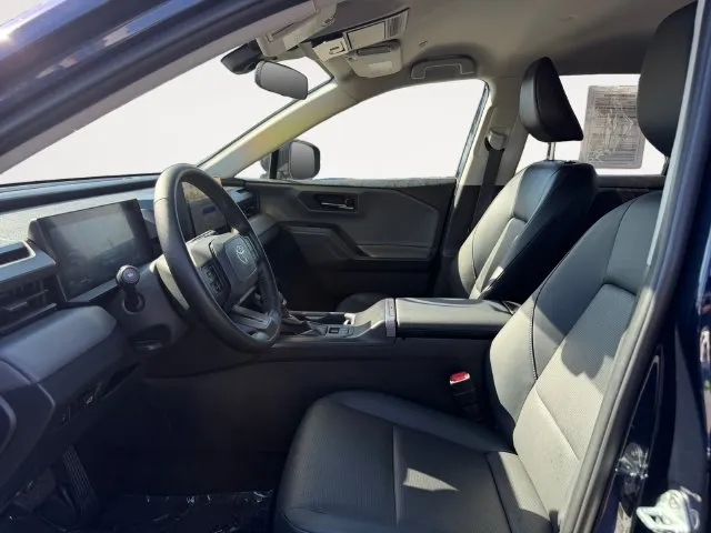 Toyota RAV4 photo 9