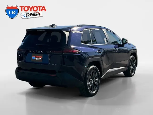 Toyota RAV4 photo 5