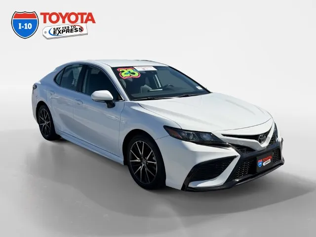 Toyota Camry photo 7
