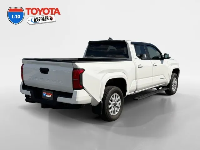 Toyota Tacoma photo 5