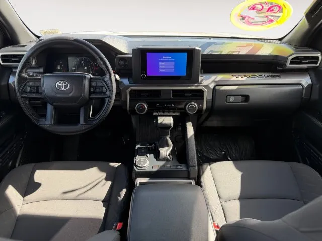 Toyota Tacoma photo 10