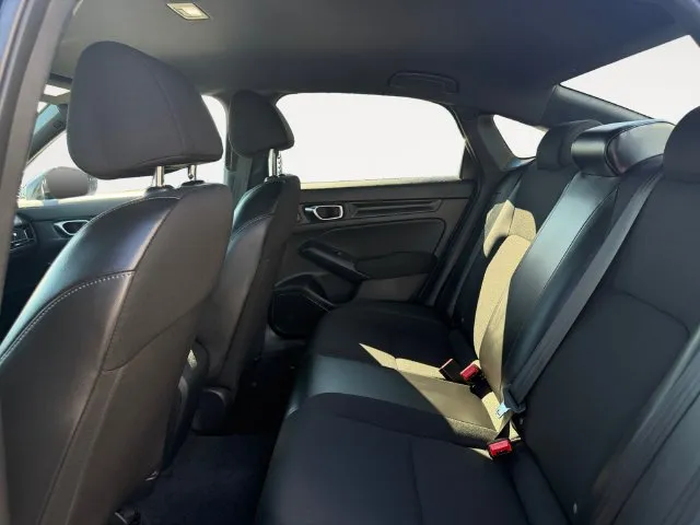 Honda Civic photo 11