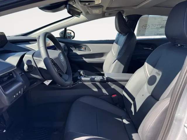 Toyota Prius photo 9