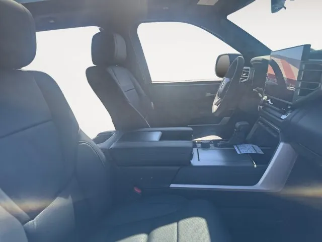 Toyota Tundra photo 15